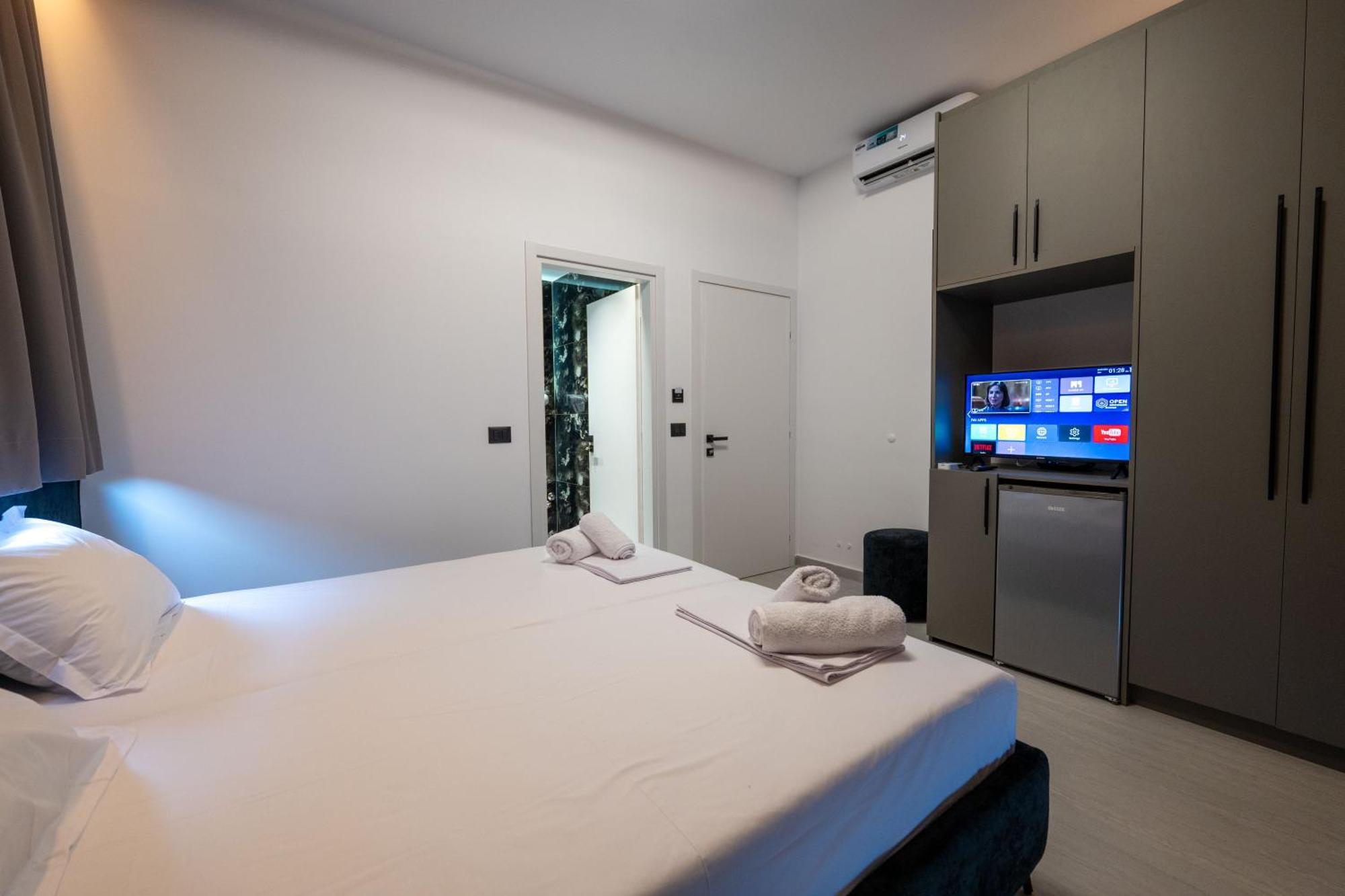 Euphoria Apartments Σαράντα Εξωτερικό φωτογραφία